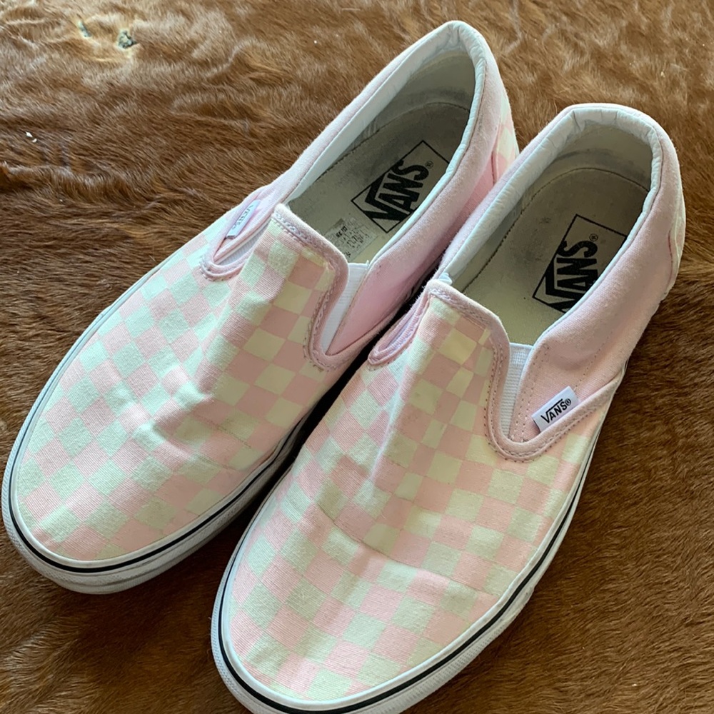 Pink checkered Vans Slip Ons
